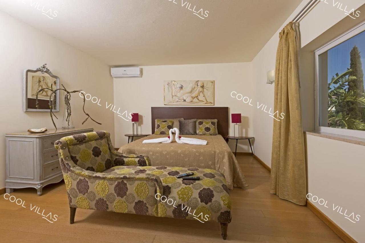 אלבופיירה Villa Gardenia - Sea View, Wifi, Games Room מראה חיצוני תמונה