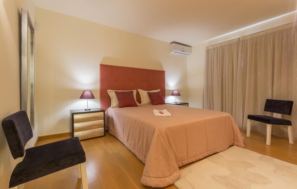 אלבופיירה Villa Gardenia - Sea View, Wifi, Games Room חדר תמונה